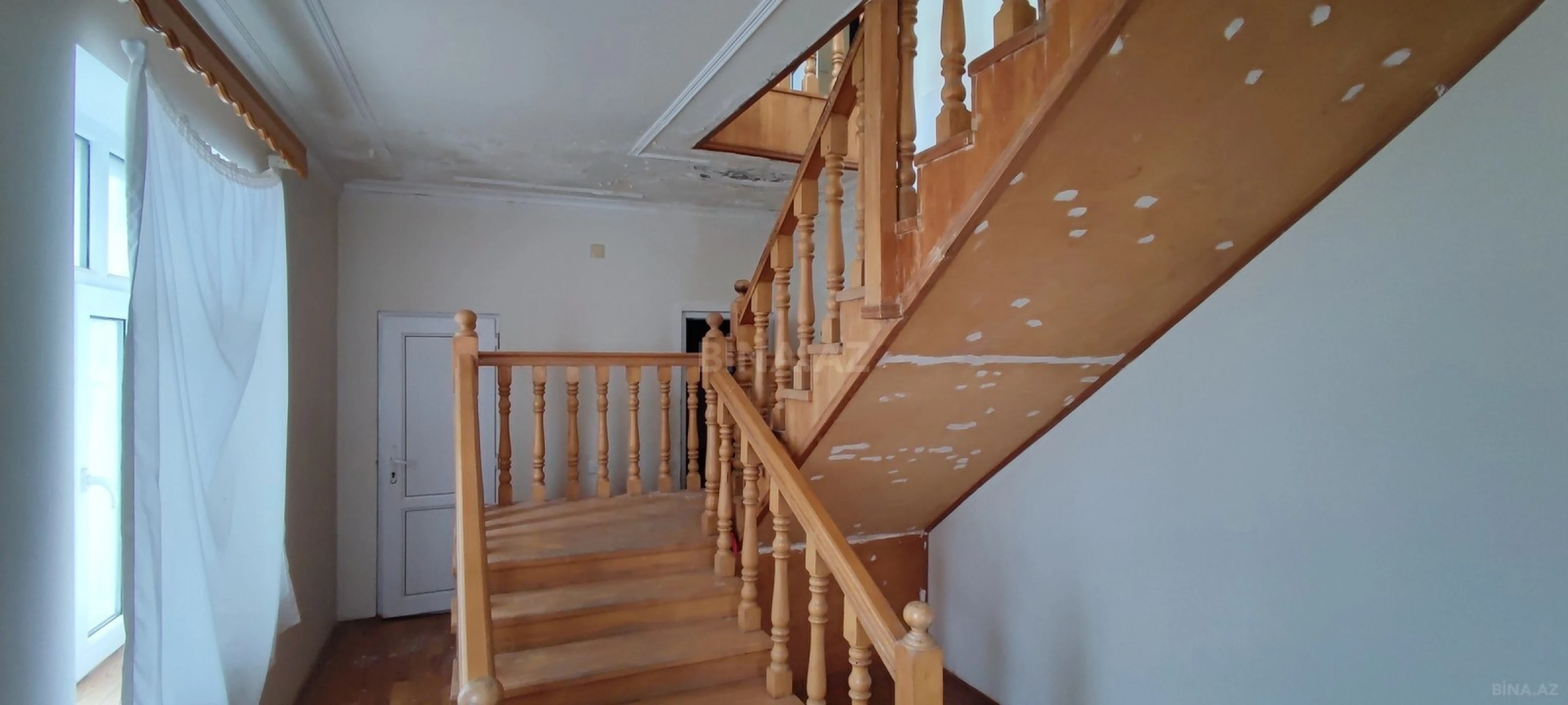 Satılır 5 otaqlı həyət evi 190 m²