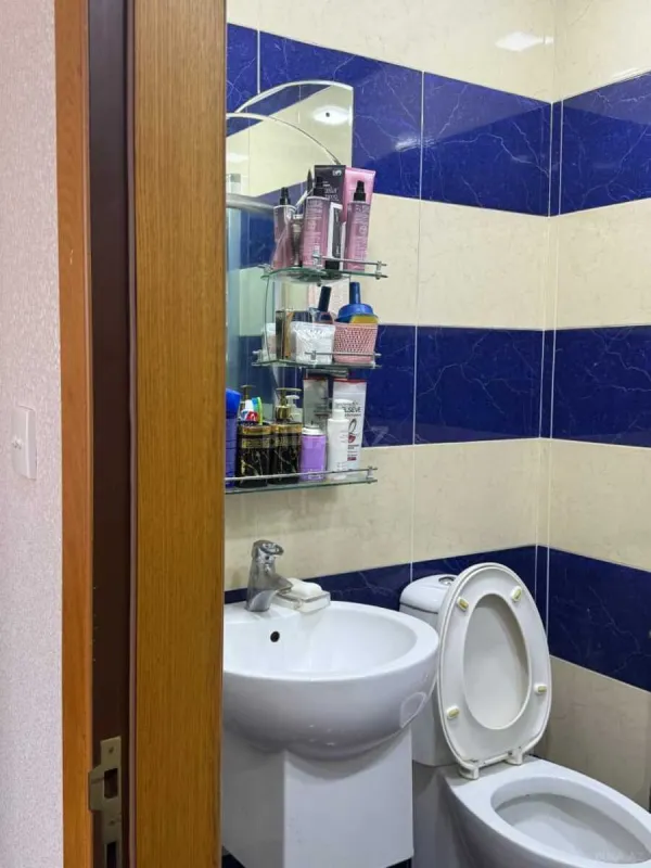 Satılır 3 otaqlı mənzil 130 m²