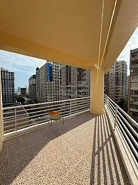 Satılır 3 otaqlı mənzil 130 m²