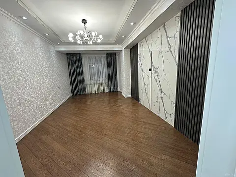 Satılır 2 otaqlı mənzil 98 m²