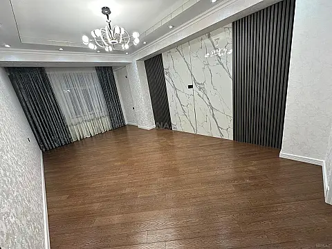 Satılır 2 otaqlı mənzil 98 m²