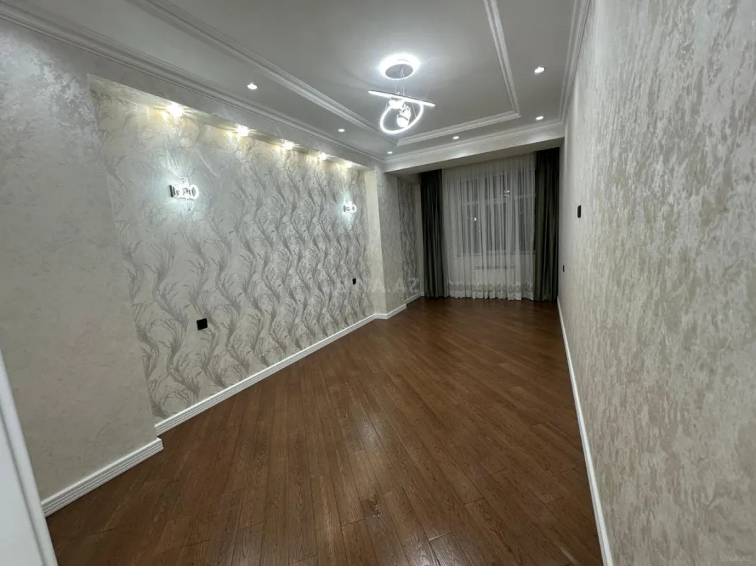Satılır 2 otaqlı mənzil 98 m²