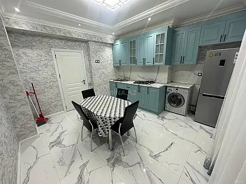 Satılır 3 otaqlı mənzil 128 m²