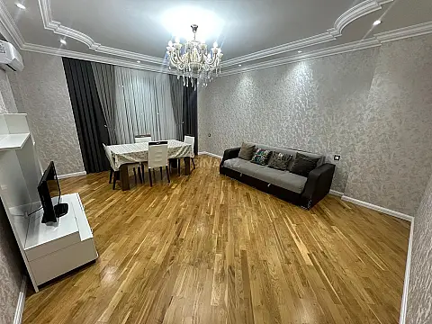 Satılır 3 otaqlı mənzil 128 m² — Bakı, Həzi Aslanov qəs. 3 otaq 128.00 m²
