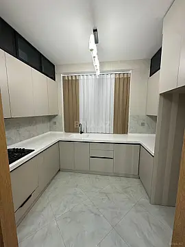 Satılır 3 otaqlı mənzil 68 m²