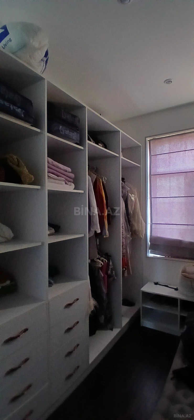 Satılır 5 otaqlı həyət evi 250 m²