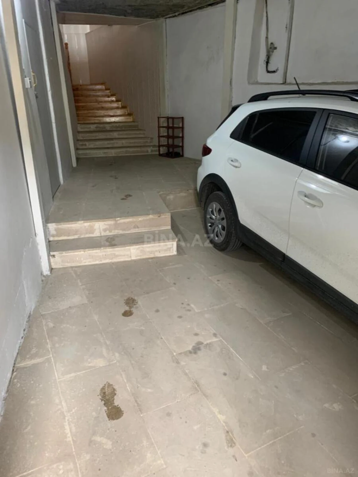 Satılır 6 otaqlı həyət evi 200 m²