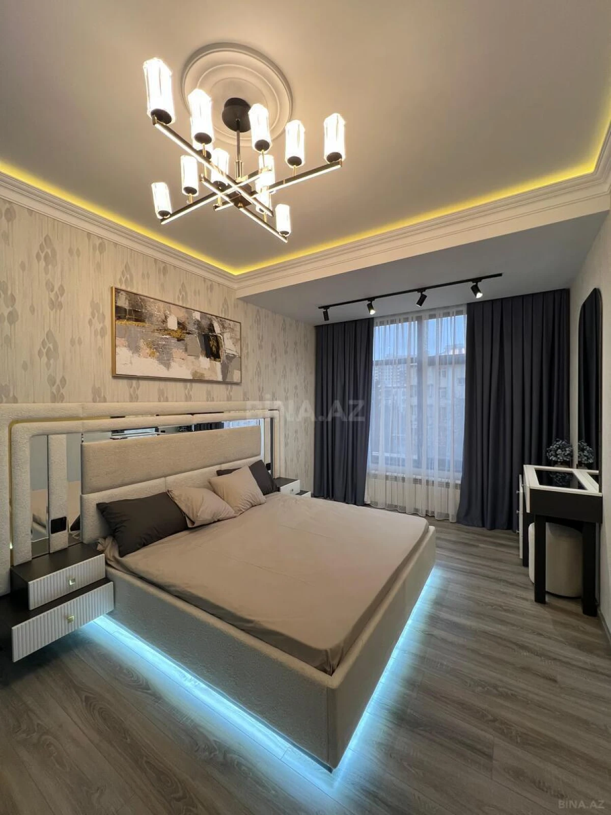 Satılır 2 otaqlı mənzil 85 m²