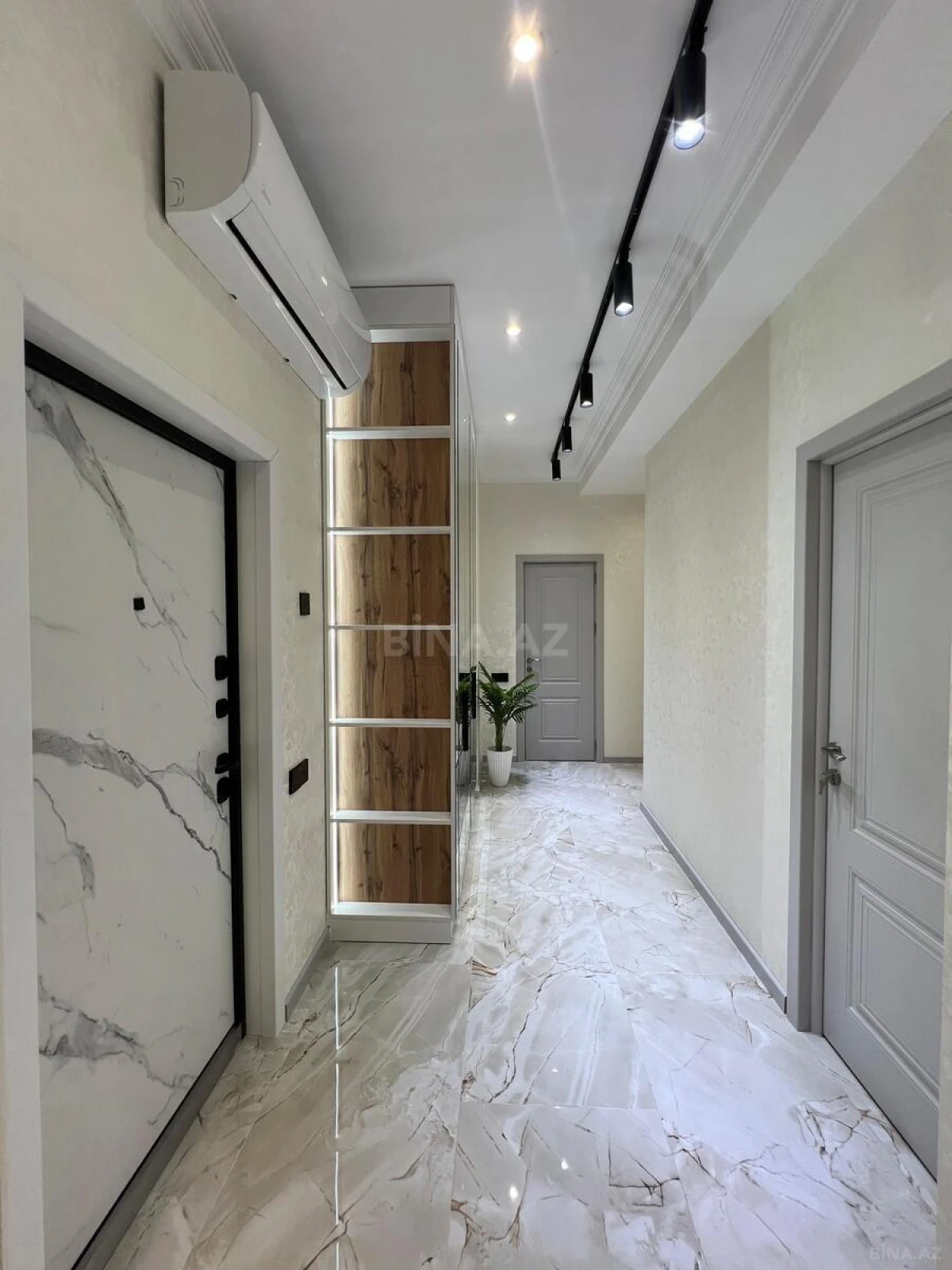 Satılır 2 otaqlı mənzil 85 m²