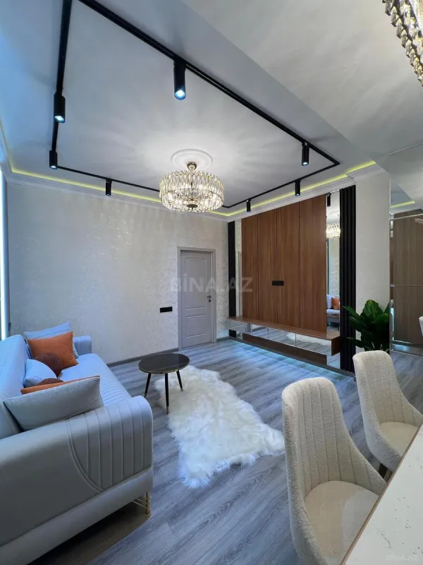 Satılır 2 otaqlı mənzil 85 m²