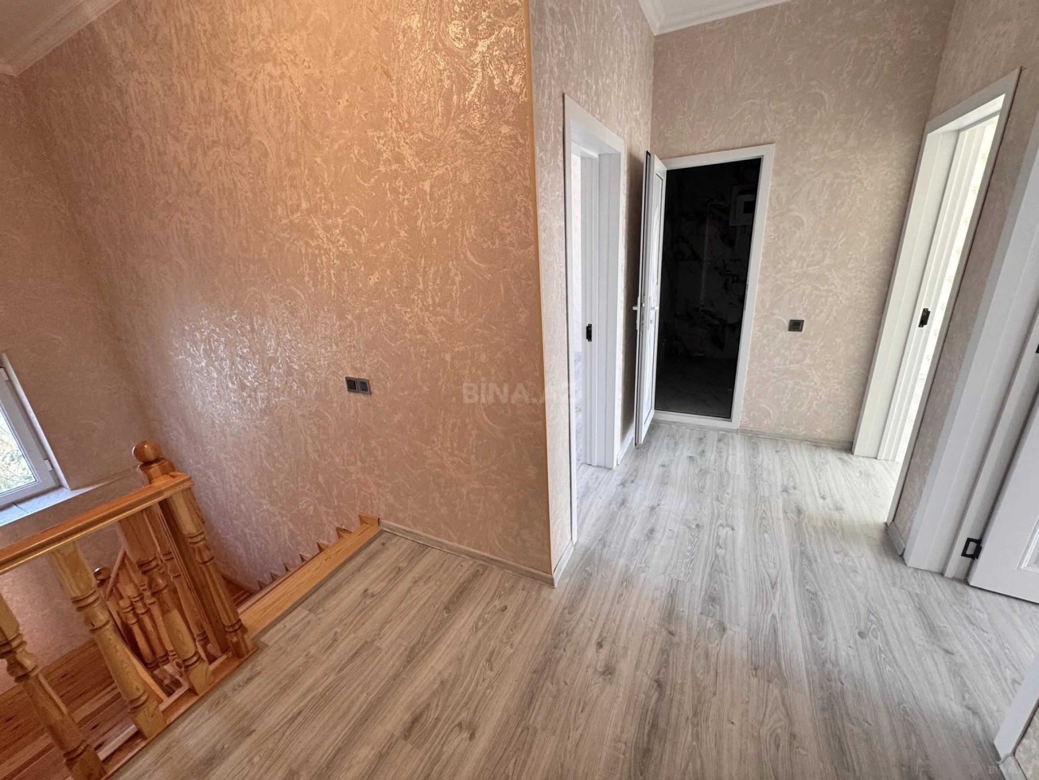 Satılır 4 otaqlı həyət evi 120 m²