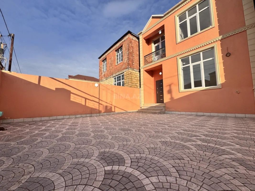 Satılır 4 otaqlı həyət evi 120 m²