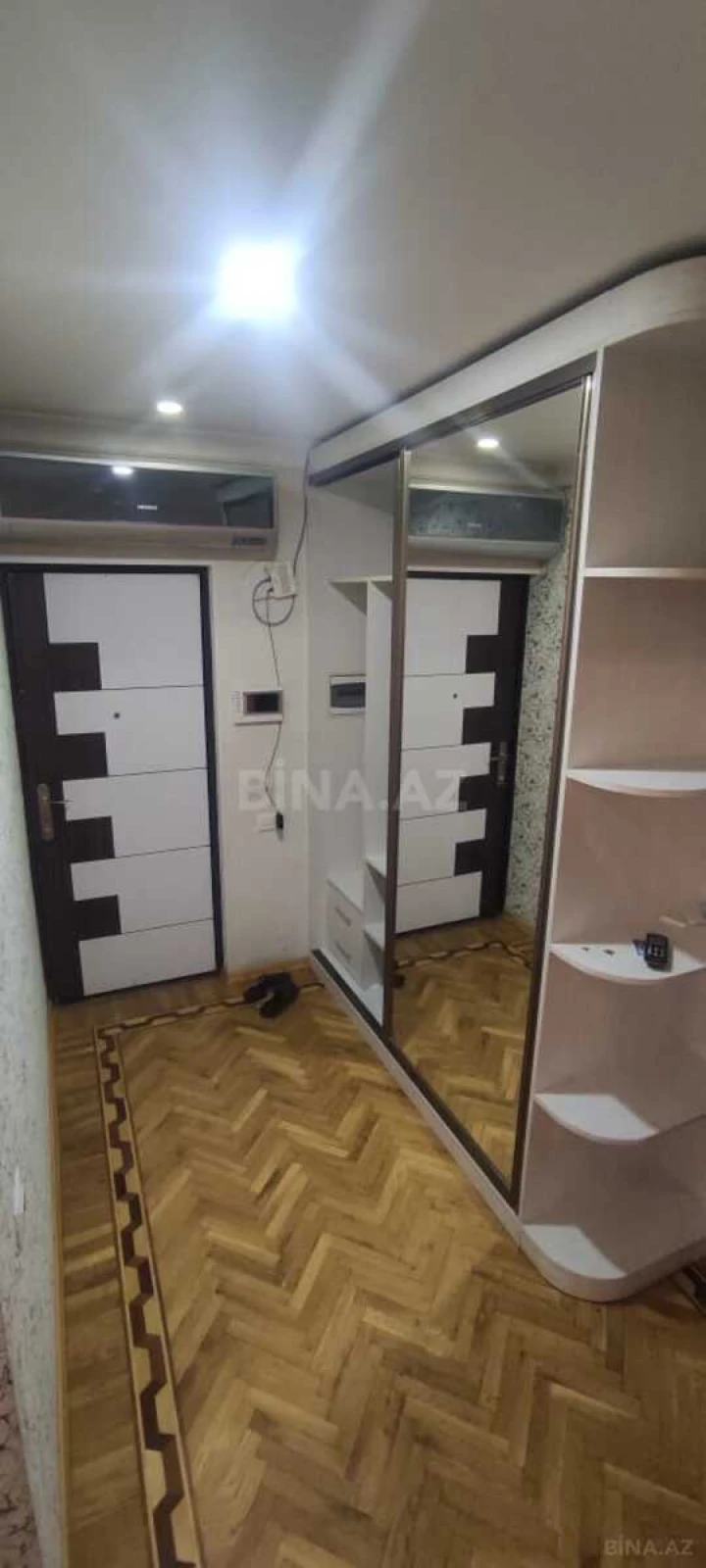 Satılır 3 otaqlı mənzil 95 m²