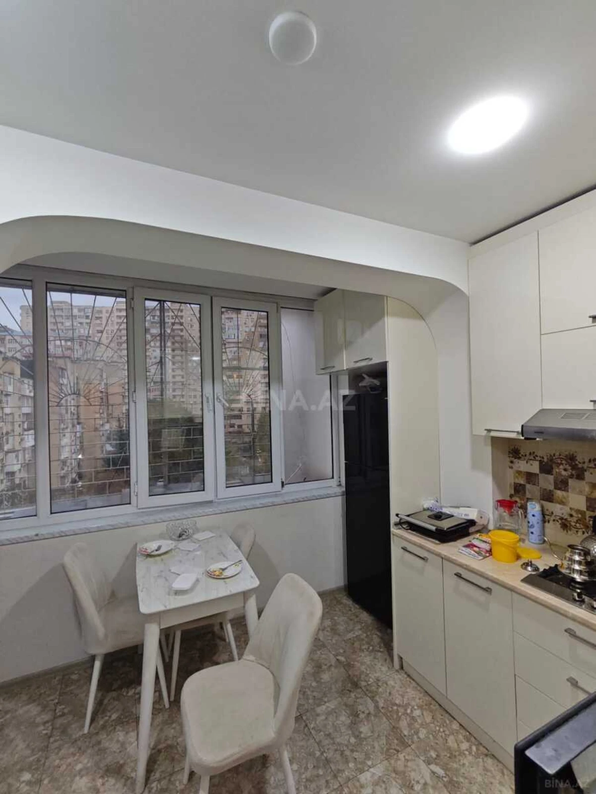 Satılır 3 otaqlı mənzil 95 m²