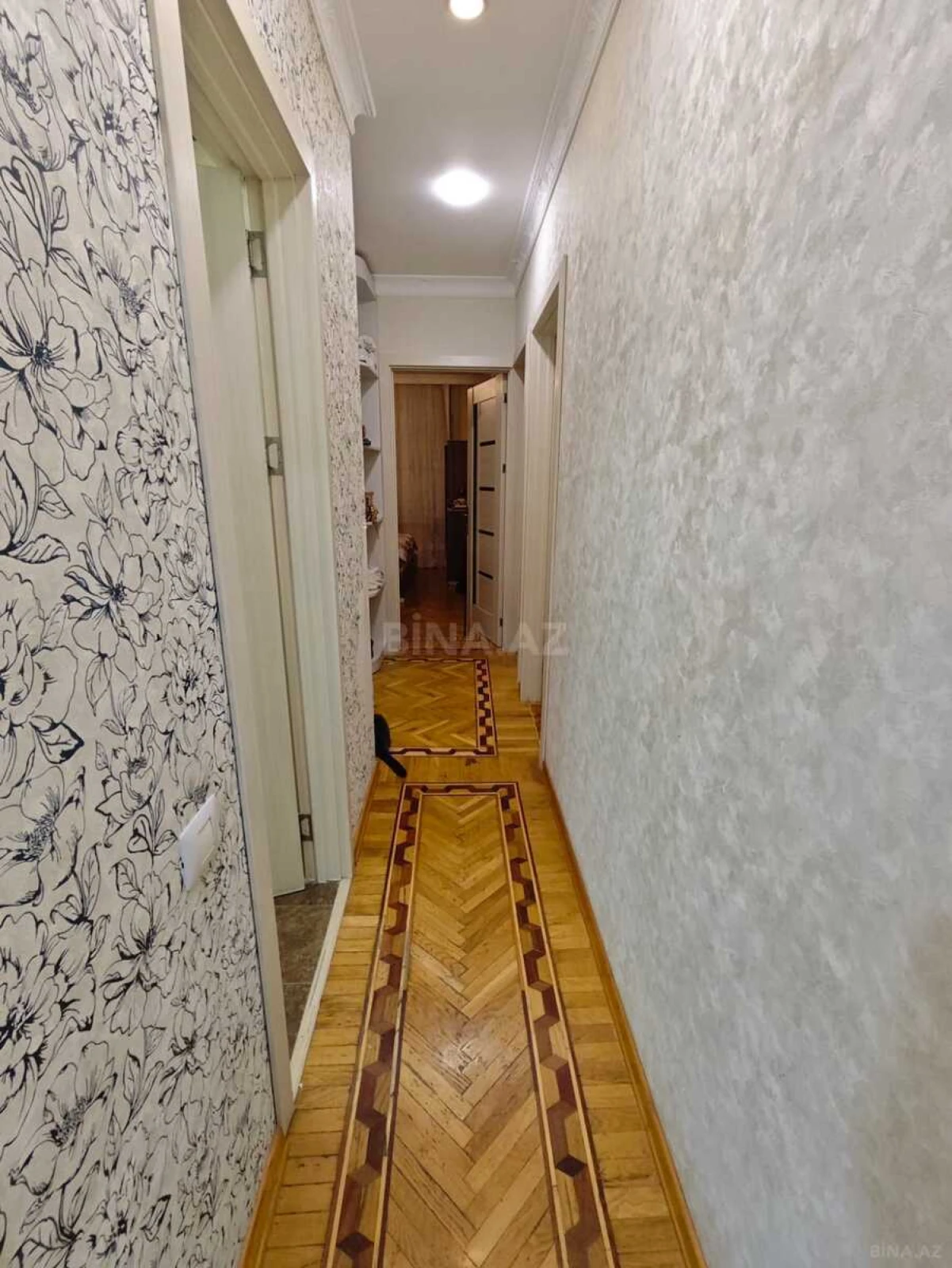 Satılır 3 otaqlı mənzil 95 m²