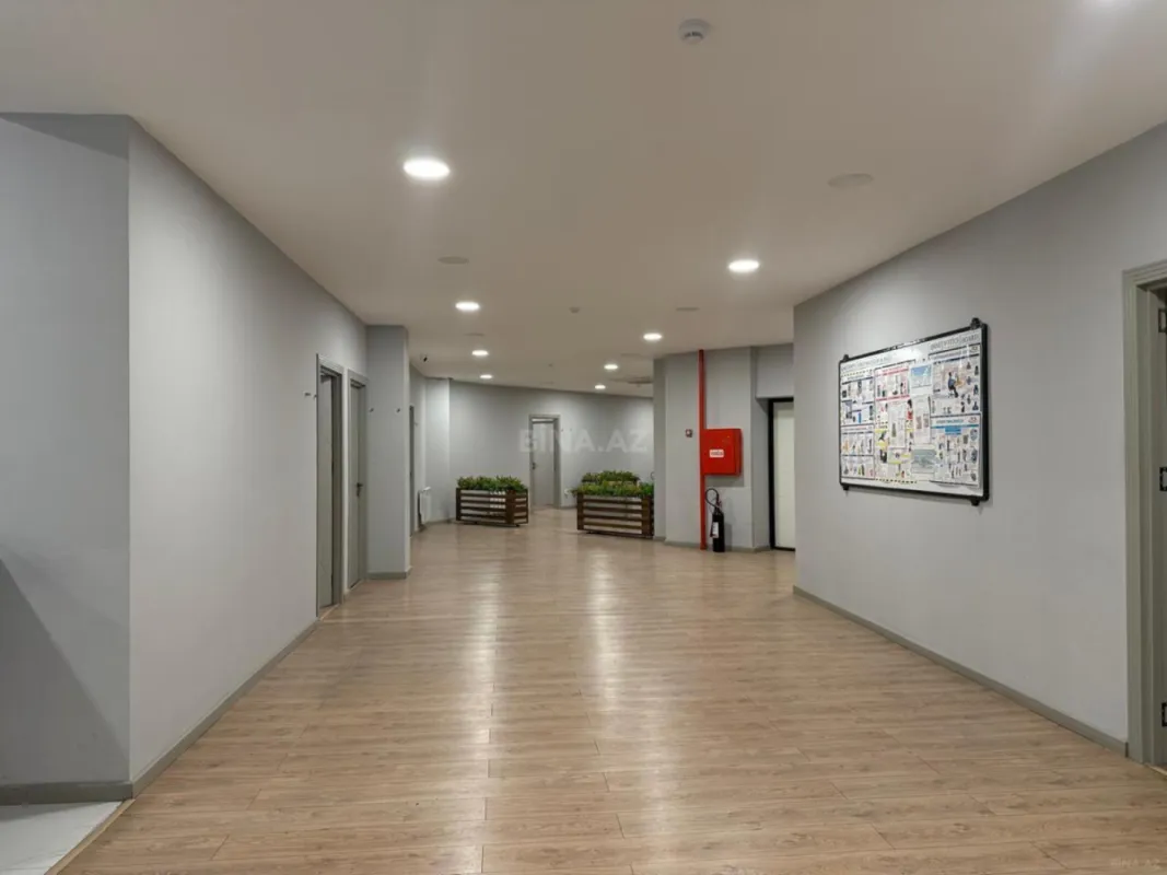 Kirayə verilir 15 otaqlı ofis 1100 m²