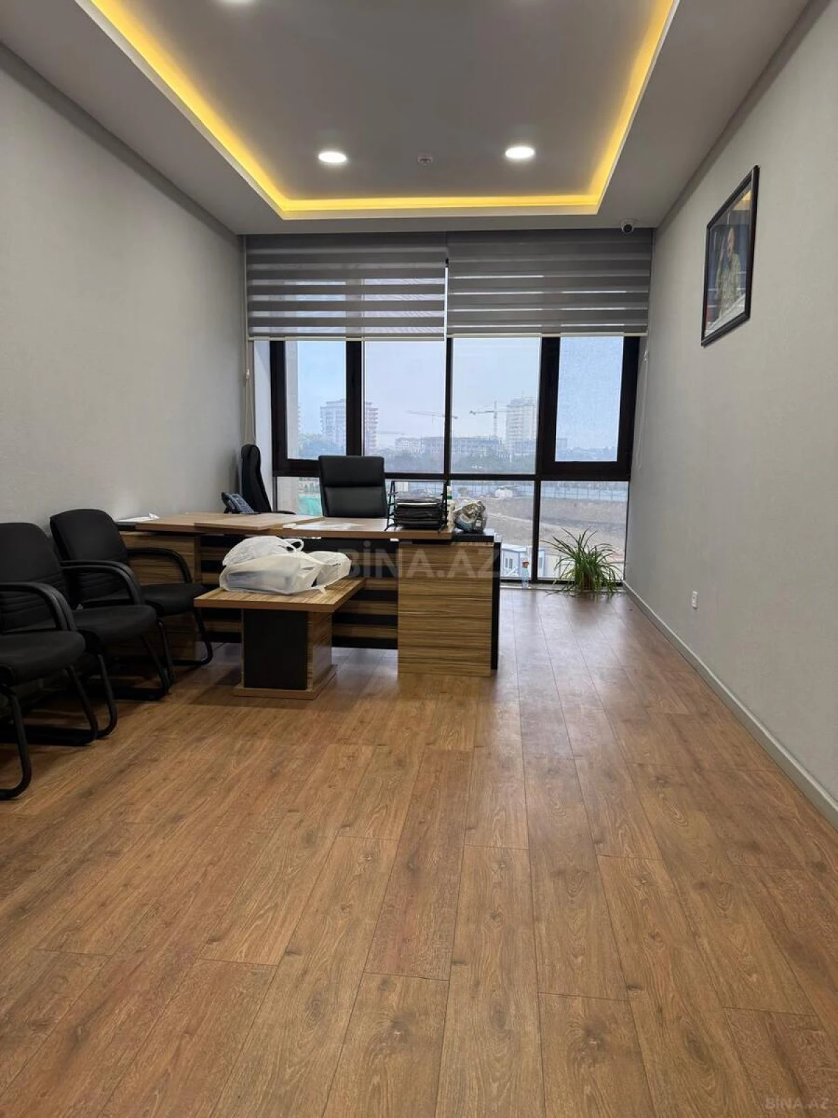 Kirayə verilir 15 otaqlı ofis 1100 m²