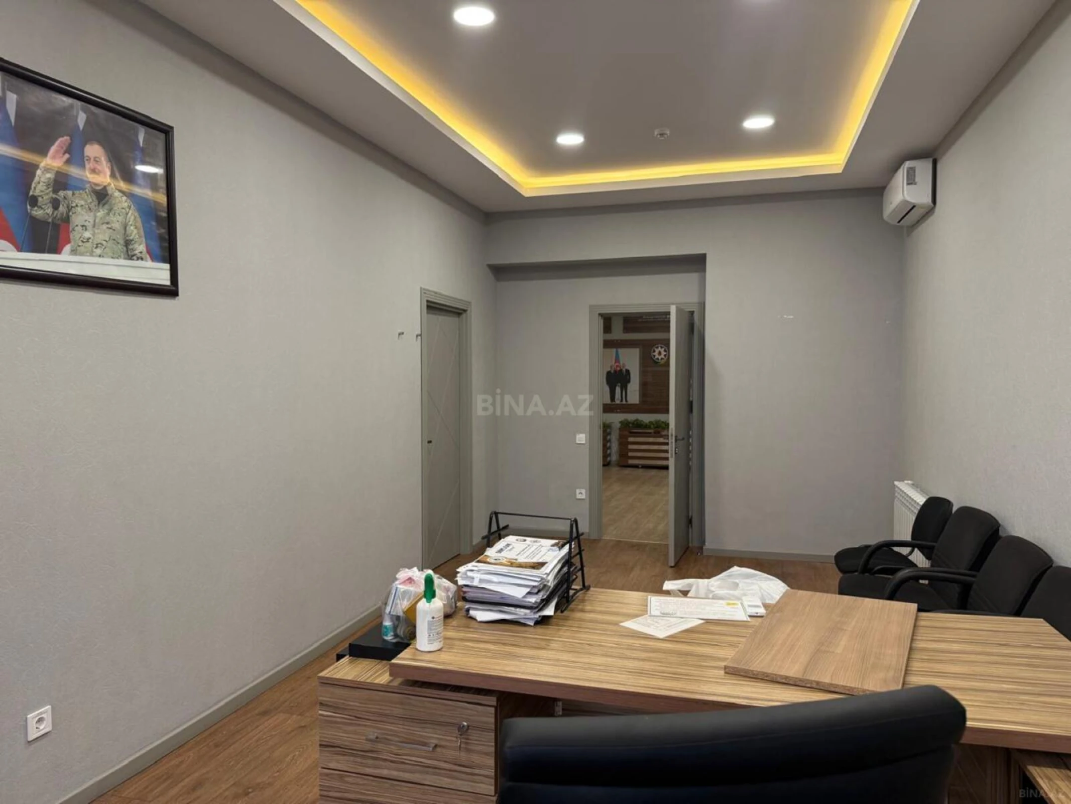 Kirayə verilir 15 otaqlı ofis 1100 m²