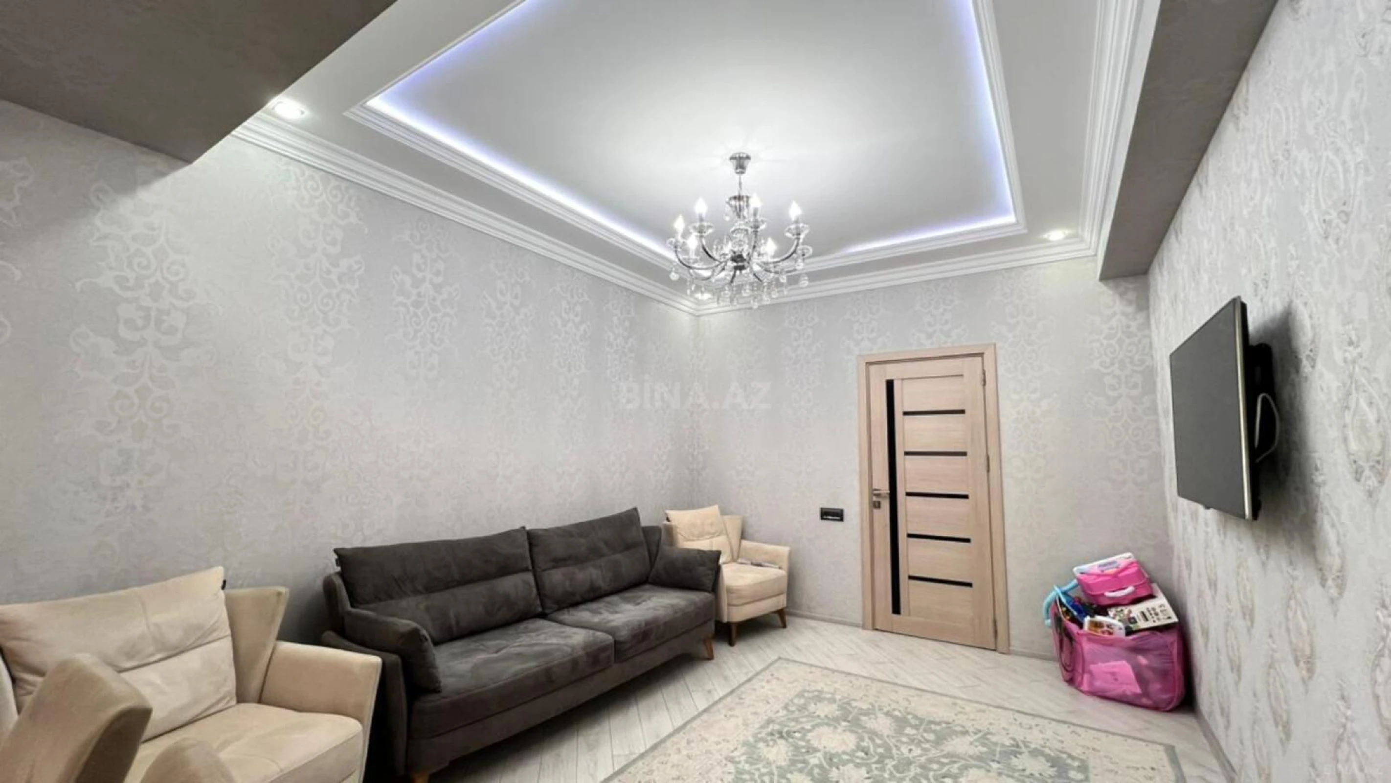 Satılır 3 otaqlı mənzil 82 m²