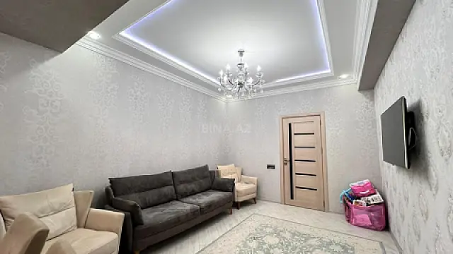 Satılır 3 otaqlı mənzil 82 m²
