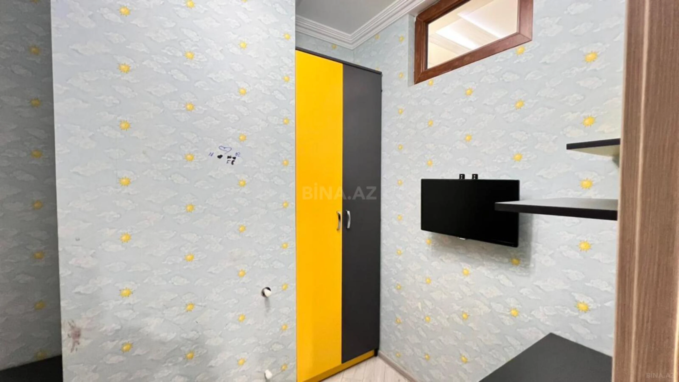 Satılır 3 otaqlı mənzil 82 m²