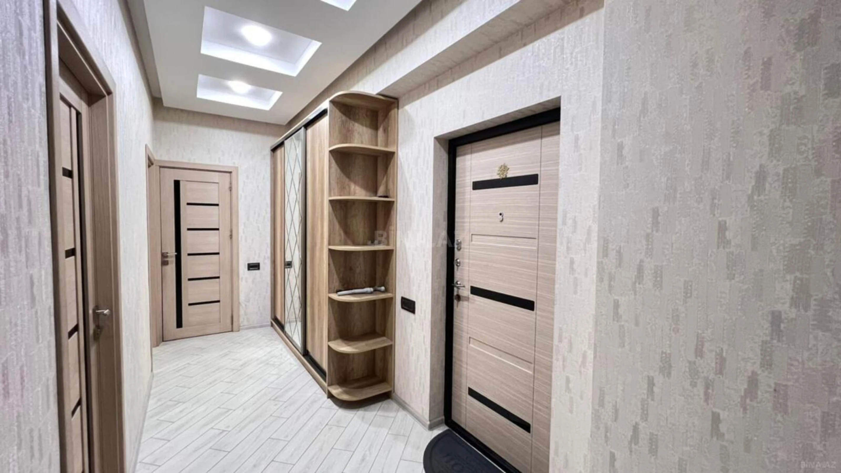 Satılır 3 otaqlı mənzil 82 m²