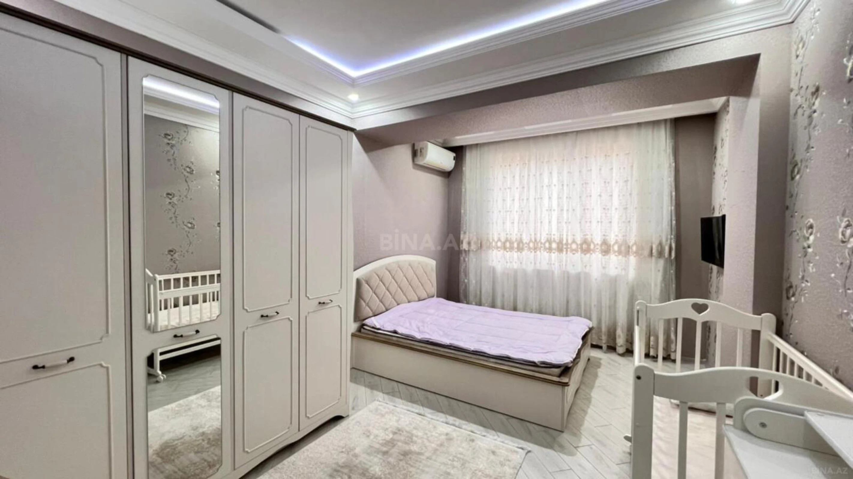 Satılır 3 otaqlı mənzil 82 m²