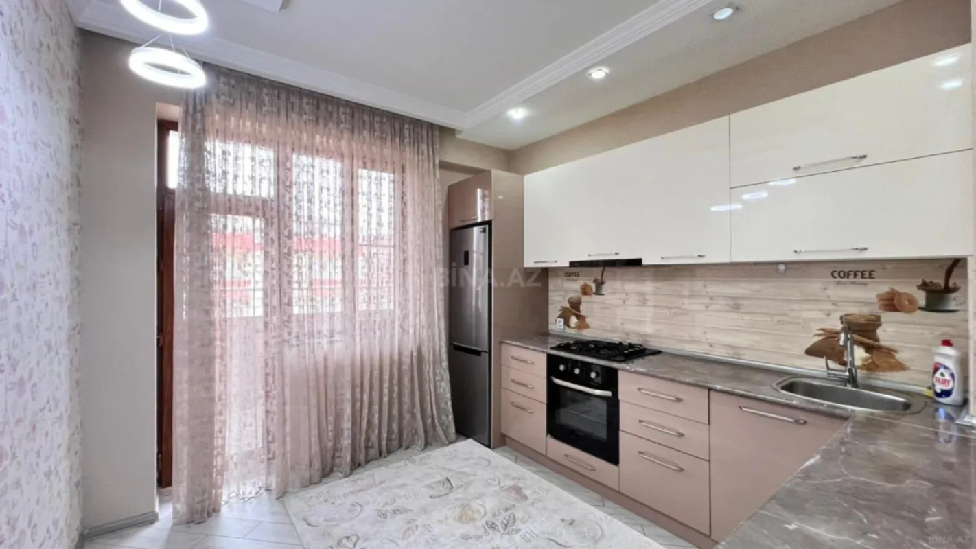 Satılır 3 otaqlı mənzil 82 m²