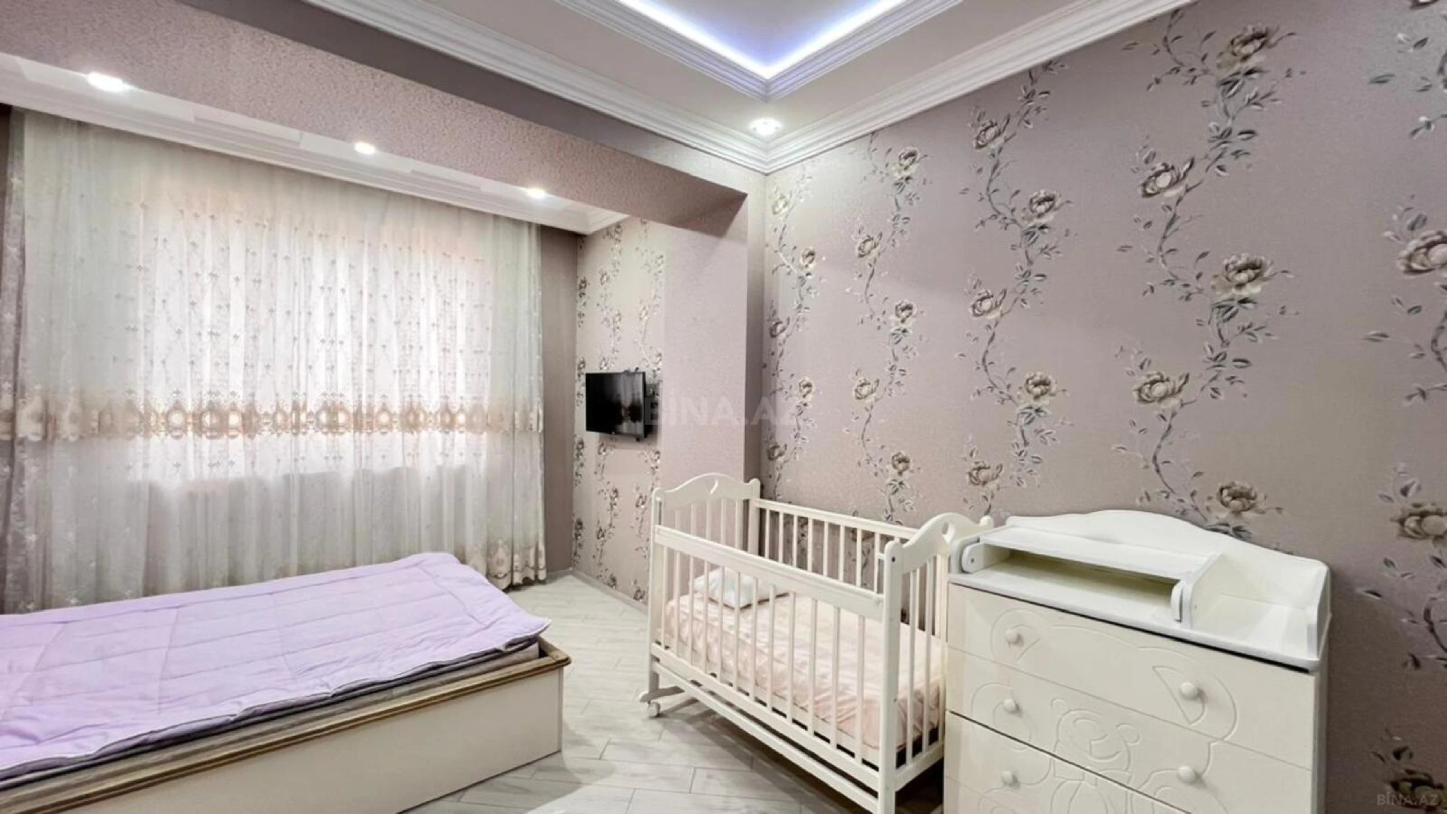 Satılır 3 otaqlı mənzil 82 m²