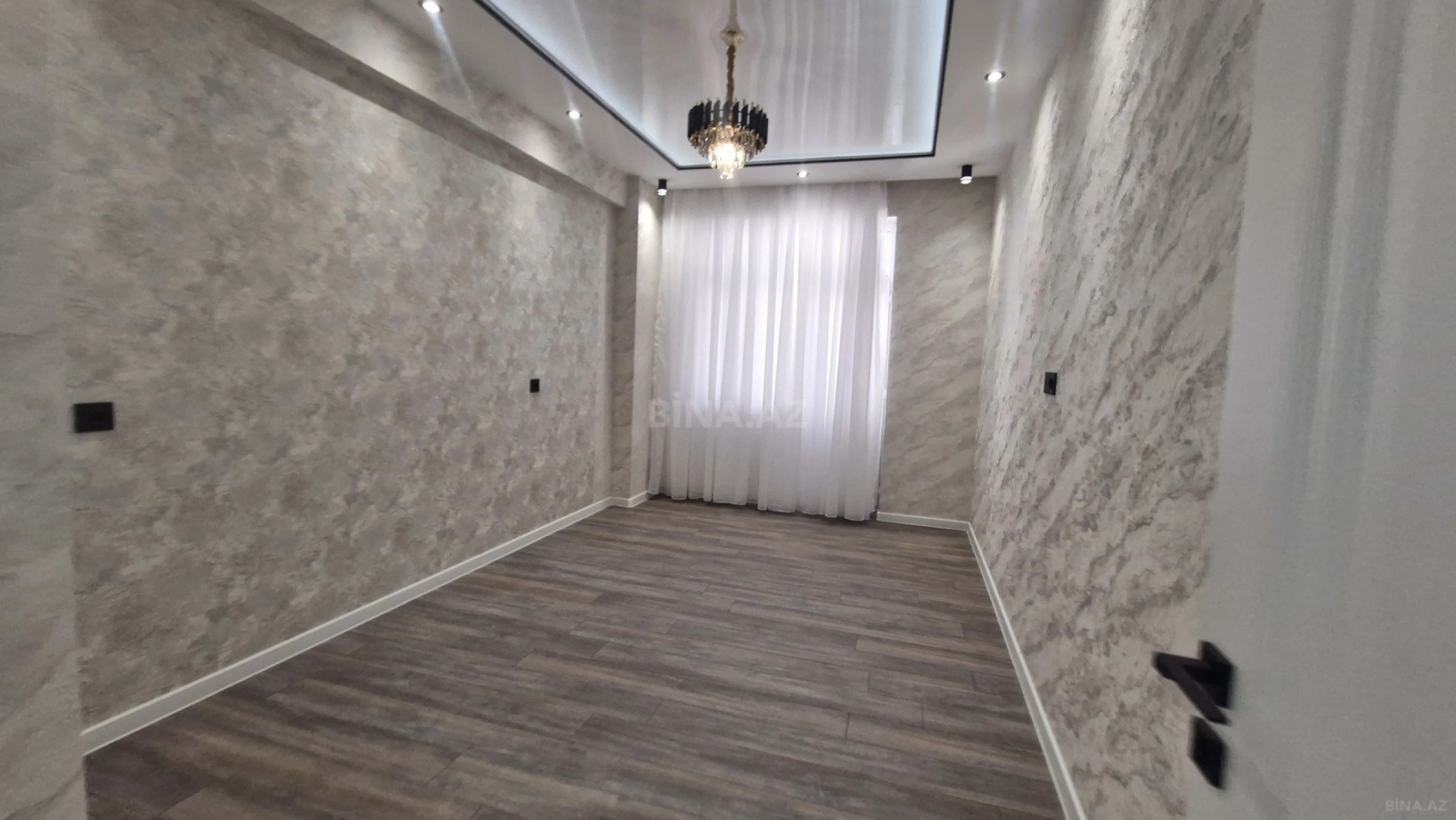 Satılır 2 otaqlı mənzil 60 m²