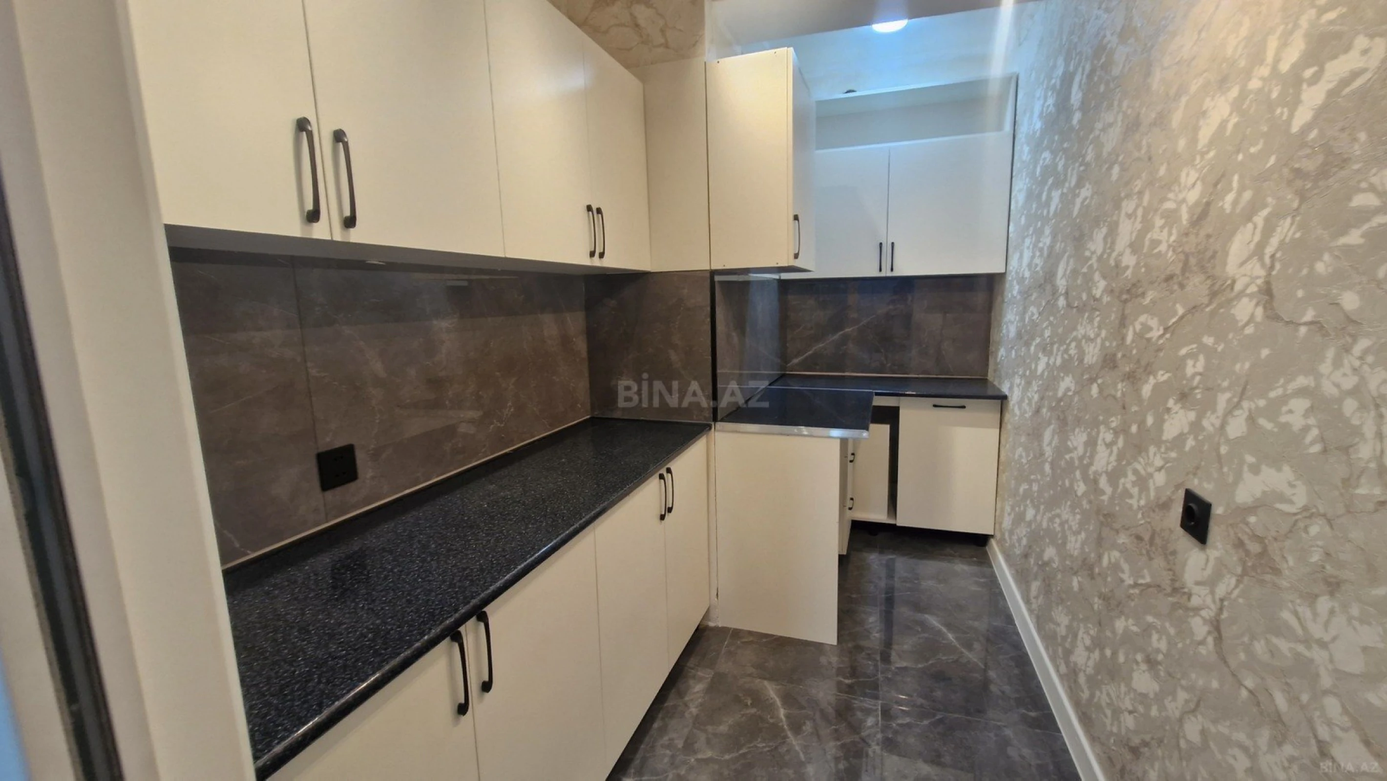 Satılır 2 otaqlı mənzil 60 m²