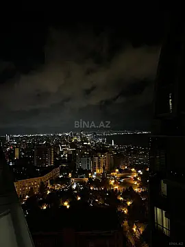 Kirayə verilir 3 otaqlı mənzil 168 m²