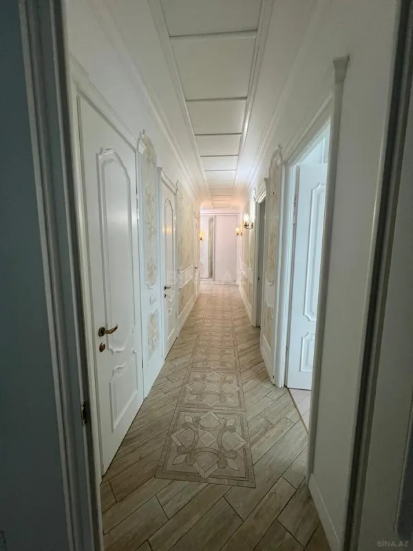 Kirayə verilir 3 otaqlı mənzil 168 m²