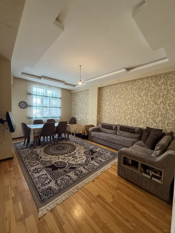 Satılır 2 otaqlı mənzil 65 m²