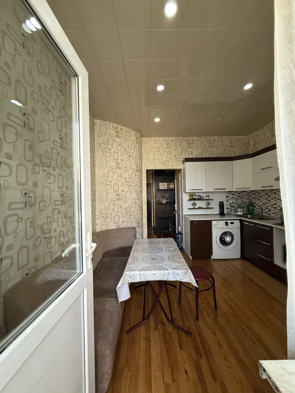 Satılır 2 otaqlı mənzil 65 m²