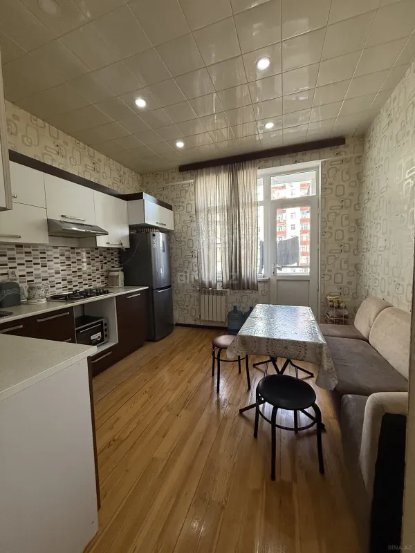 Satılır 2 otaqlı mənzil 65 m²