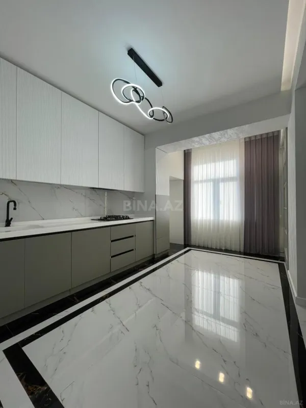 Satılır 3 otaqlı mənzil 101 m²