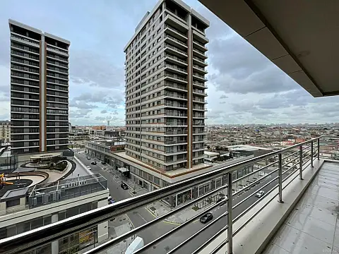 Satılır 3 otaqlı mənzil 157 m²