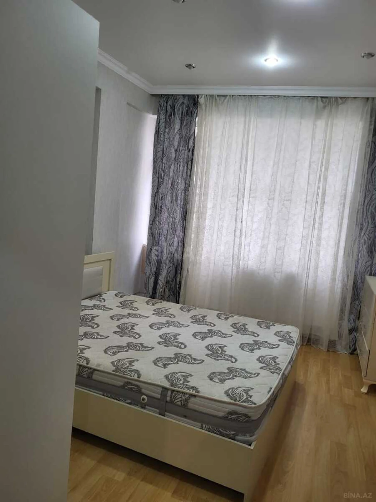 Satılır 2 otaqlı mənzil 58 m²
