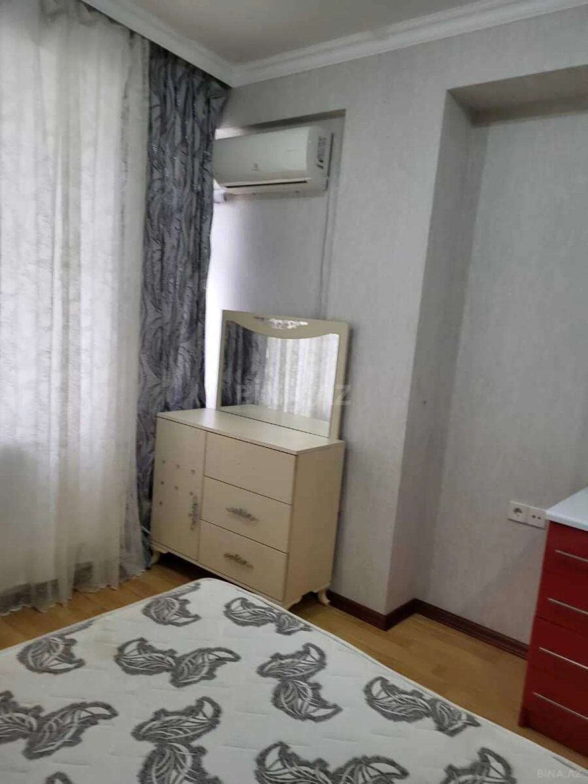 Satılır 2 otaqlı mənzil 58 m²
