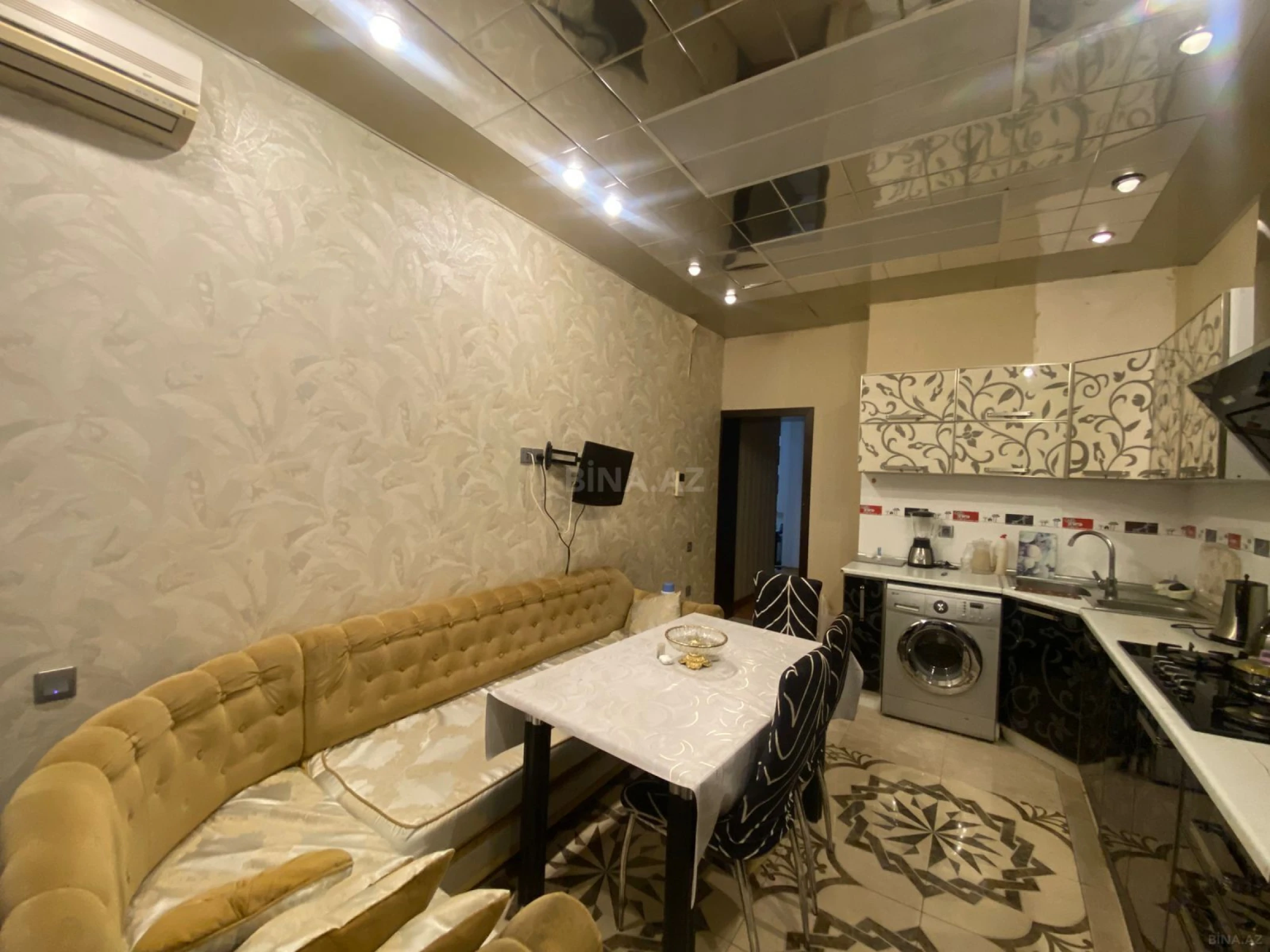 Satılır 3 otaqlı mənzil 92 m²