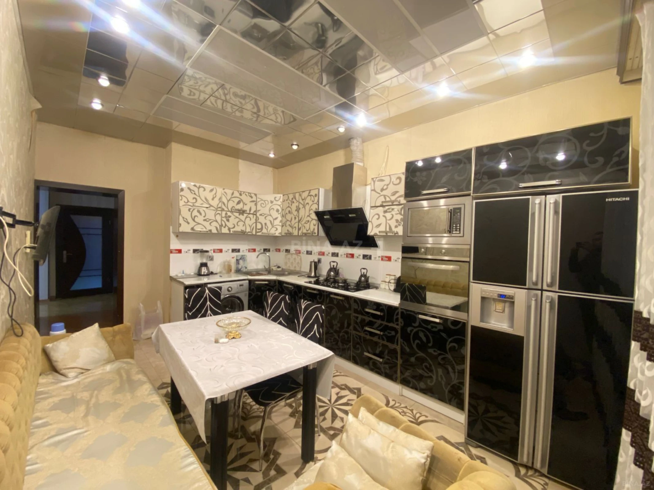 Satılır 3 otaqlı mənzil 92 m²