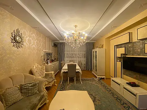 Satılır 3 otaqlı mənzil 92 m²