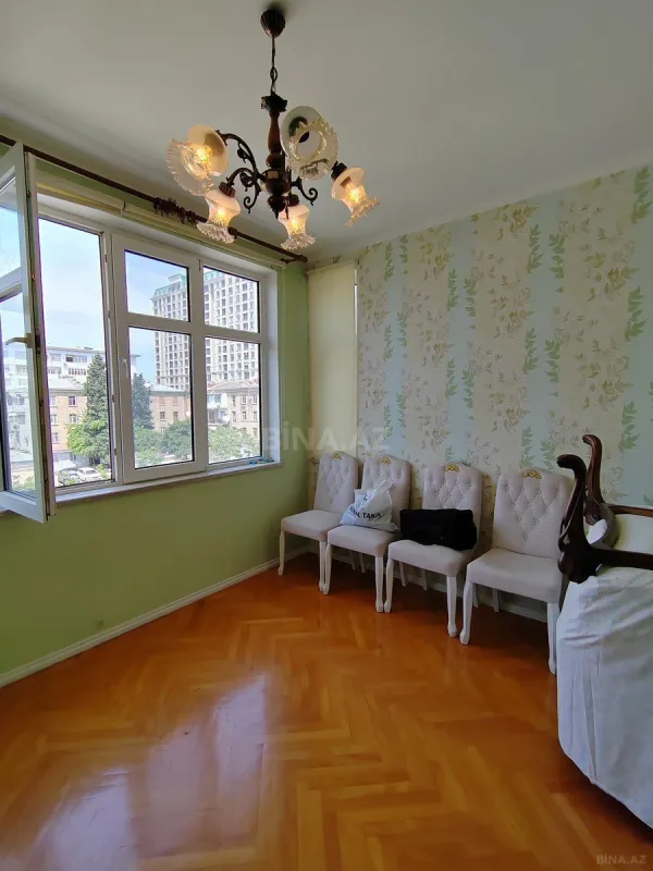 Satılır 3 otaqlı mənzil 100 m²