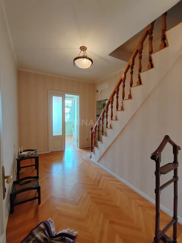 Satılır 3 otaqlı mənzil 100 m²