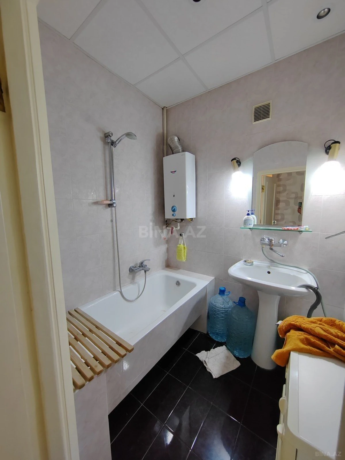 Satılır 3 otaqlı mənzil 100 m²