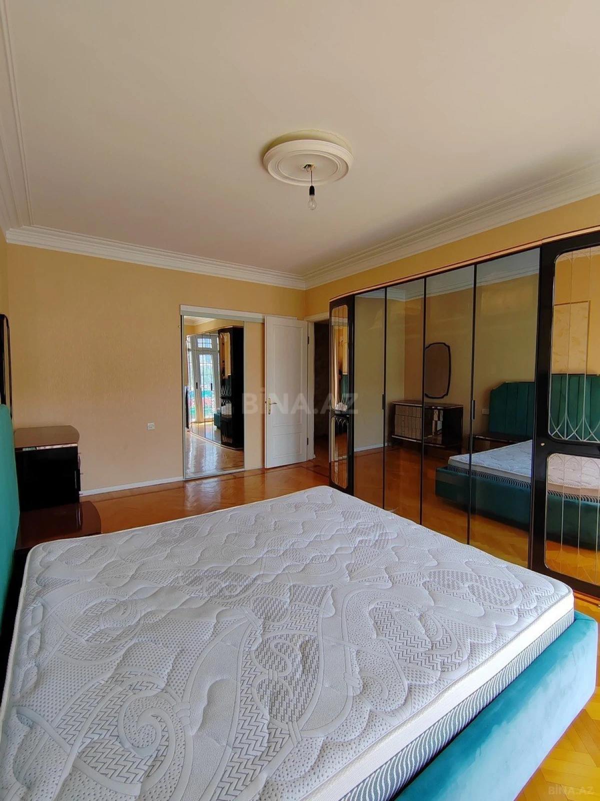 Satılır 3 otaqlı mənzil 100 m²