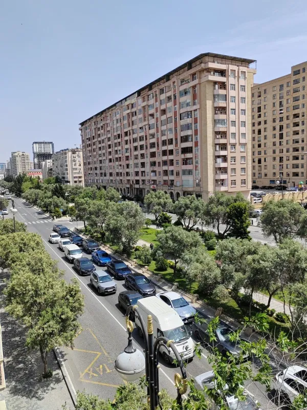 Satılır 3 otaqlı mənzil 100 m²