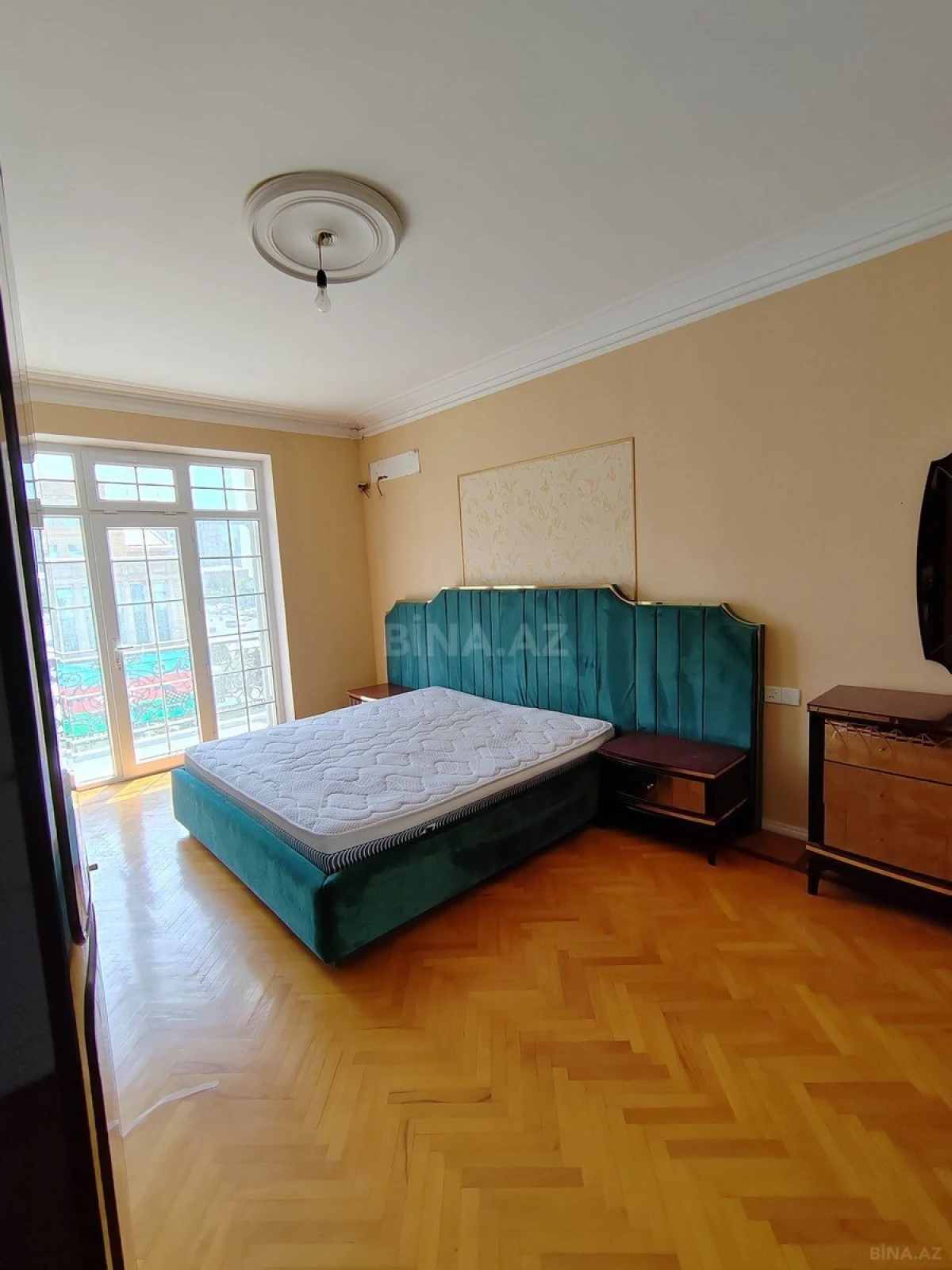 Satılır 3 otaqlı mənzil 100 m²