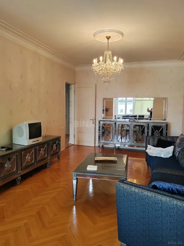 Satılır 3 otaqlı mənzil 100 m²